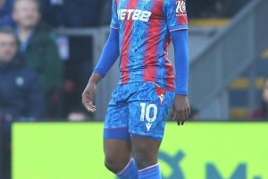 北伦敦德比“转会版”：边锋争夺热刺领先，弗兰克有望抢塔帅对象