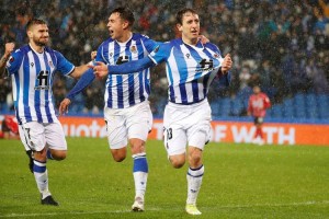 【西甲中游突围战！】贝蒂斯主场冲欧战，皇家社会客场保级，谁能改写赛季走势？