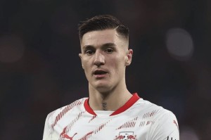 曼联锋线重塑在即 塞斯科与霍伊伦之争