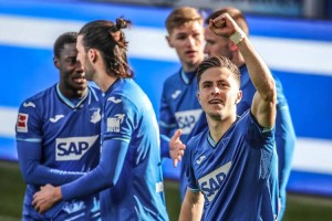 德甲保级生死狙击！海登海姆主场铁桶阵锁喉，法兰克福残阵客场遇险