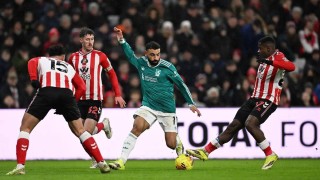 利物浦1-0掀翻魔鬼主场！范戴克创纪录绝杀，右后卫魔咒仍存在！